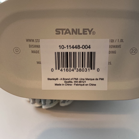 NWT Stanley canteen cream color **sold out online** - Picture 6 of 6